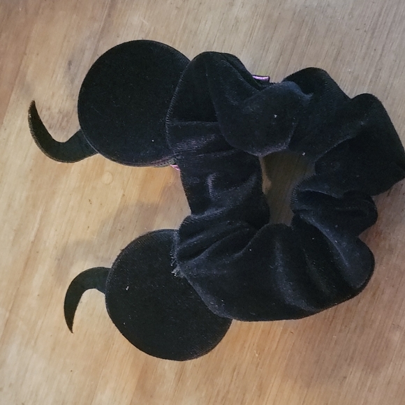 Disney maleficent hair scrunchie - Picture 2 of 2